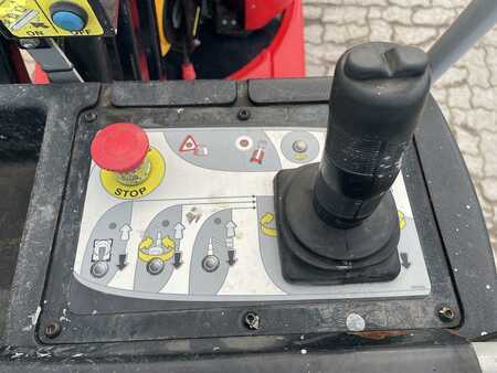 Erikoislaiteet 2016  Manitou 100VJR (3)