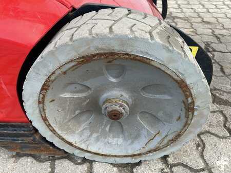 Erikoislaiteet 2016  Manitou 100VJR (7)