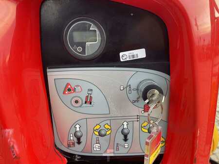 Erikoislaiteet 2016  Manitou 100VJR (9)