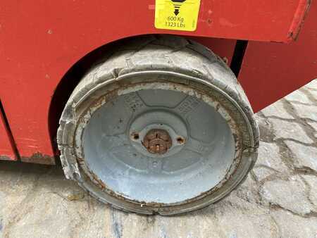 Pracovní plošina s nůžkovým zdvihem 2015  Manitou 78SEC (6)