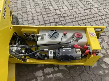 Scherenarbeitsbühne 2024  GMG 2646-i (9)