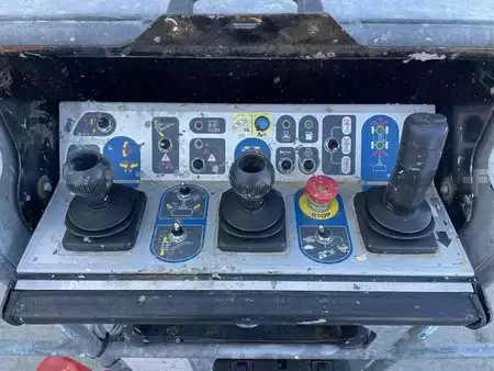Nacelle articulée 2016  Manitou 200ATJ RC (3)