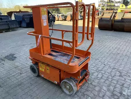 Speciální stroje 2007  JLG 1230ES (5)