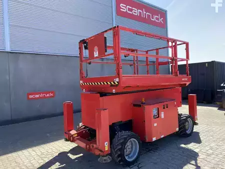 Ollós munka emelvény 2015  Manitou 140SC (1)