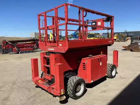 Ollós munka emelvény 2015  Manitou 140SC (4)