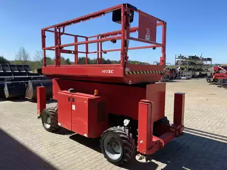 Ollós munka emelvény 2015  Manitou 140SC (5)