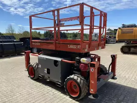 Sakse arbejds platform 2018  Skyjack SJ6832 RT (5)