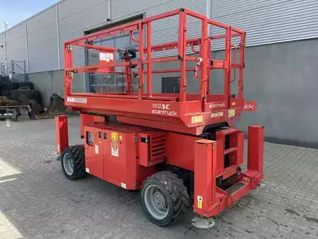 Pracovní plošina s nůžkovým zdvihem 2016  Manitou 100SC (2)