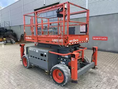 Saksinostimet 2020  Skyjack SJ6832 RTE (2)