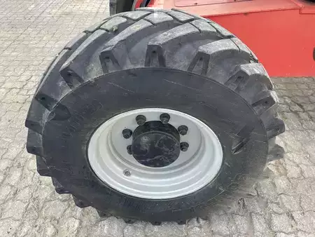 Fler stegs bom 2014  Manitou 200ATJ RC (7)