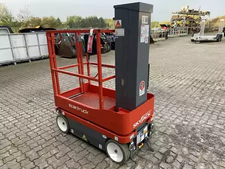Spesielle enheter 2021  Skyjack SJ16 (5)