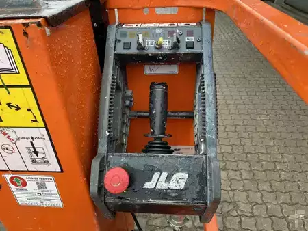 Speciální stroje 2018  JLG 1230ES (3)