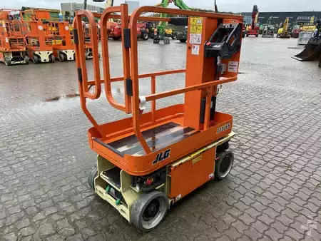 Speciální stroje 2018  JLG 1230ES (4)