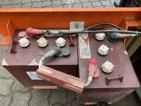 Speciální stroje 2018  JLG 1230ES (8)