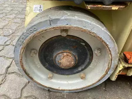 Speciální stroje 2007  JLG 1230ES (7)