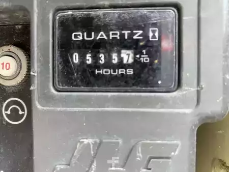 Speciální stroje 2014  JLG 1230ES (10)