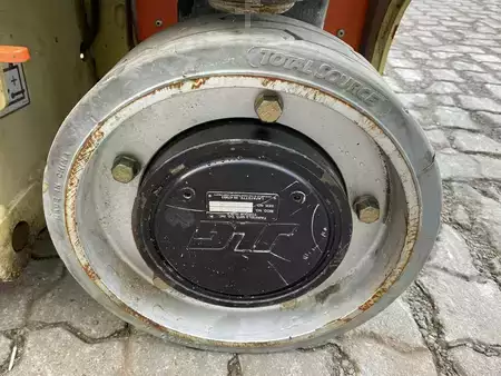 Speciální stroje 2014  JLG 1230ES (6)