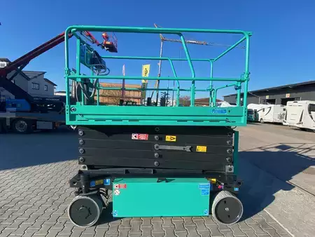 Scherenarbeitsbühne 2025  Imer 10122 (2)