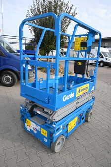 Pracovní plošina s nůžkovým zdvihem 2022 Genie GS1432 (3)