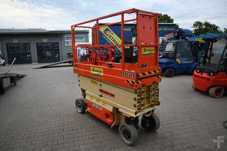 Pracovní plošina s nůžkovým zdvihem 2017 JLG 2632ES (1)