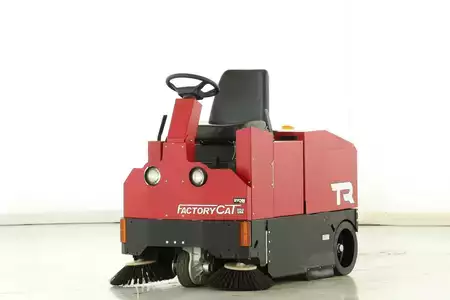Zamiatarka 2020  Factory Cat TR (1)