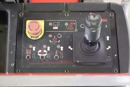 Kolmo zvedaná plošina 2021  Manitou 100-VJR (4)