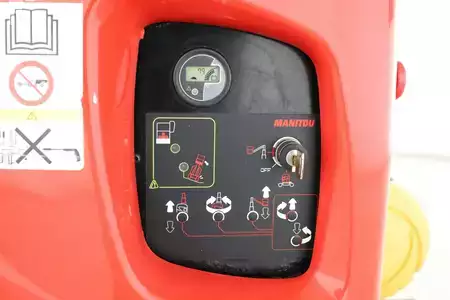 Vertikal / Personlift 2021  Manitou 100-VJR (5)