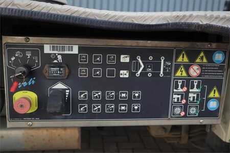 Plošina na nákladním automobilu  Isoli PNT205NH Driving Licence B/3, Nissan Cabstar 35.12 (5)