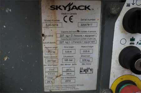Pracovní plošina s nůžkovým zdvihem  Skyjack SJ3219 Electric, 8m Working Height, 227kg Capacity (7)