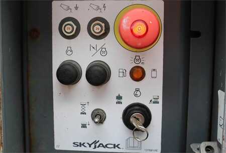 Saksinostimet  Skyjack SJ6826 Diesel, 4x4 Drive, 10m Working Height, 567k (3)