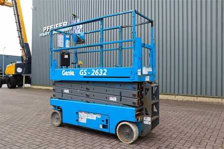Scissor lift  Genie GS2632 Electric, Working Height 10m, 227kg Capacit (8)
