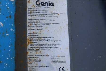 Podnośnik nożycowy  Genie GS2632 Electric, Working Height 10m, 227kg Capacit (6)