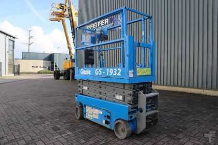 Scissors Lifts  Genie GS1932 Electric, Working Height 7.8 m, 227kg Capac (8)