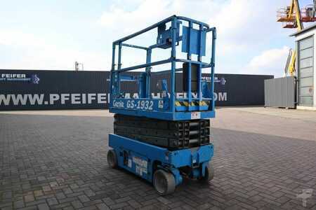 Scissors Lifts  Genie GS1932 Electric, Working Height 7.8 m, 227kg Capac (7)