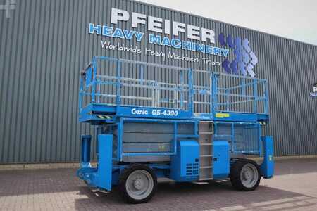 Scissor lift  Genie GS4390 Diesel, 4x4 Drive, 15.11m Working Height 68 (1)