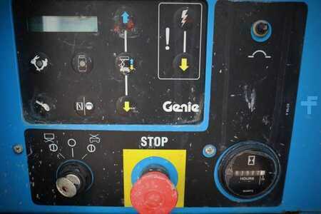 Pracovní plošina s nůžkovým zdvihem - Genie GS4390 Diesel, 4x4 Drive, 15.11m Working Height 68 (4)