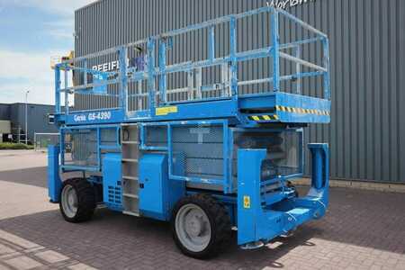 Scissor lift  Genie GS4390 Diesel, 4x4 Drive, 15.11m Working Height 68 (8)