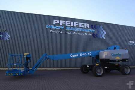 Teleskopická plošina - Genie S45XC Valid Inspection, *Guarantee! Diesel, 4x4 Dr (1)