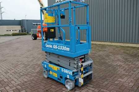Pracovní plošina s nůžkovým zdvihem - Genie GS1330M Valid inspection, *Guarantee! All-Electric (8)