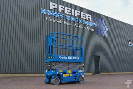 Scissor lift  Genie GS1932 E-Drive New And Available Directly From Sto (1)