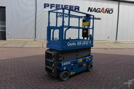 Scissor lift  Genie GS1932 E-Drive New And Available Directly From Sto (2)