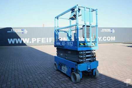 Scissors Lifts  Genie GS1932 Electric, Working Height 7.8 m, 227kg Capac (7)