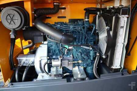 Nacelle à ciseaux  Haulotte Compact 12DX Valid Inspection, *Guarantee! Diesel, (12)