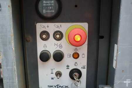 Sakse arbejds platform  Skyjack SJ6826 Diesel, 4x4 Drive, 10m Working Height, 567k (3)