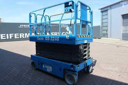 Genie GS3246 Electric, Working Height 11.75 m, 318kg Cap