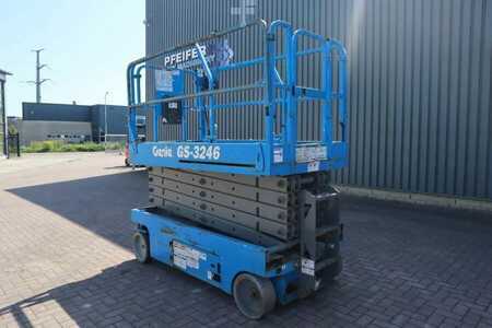 Genie GS3246 Electric, Working Height 11.75 m, 318kg Cap