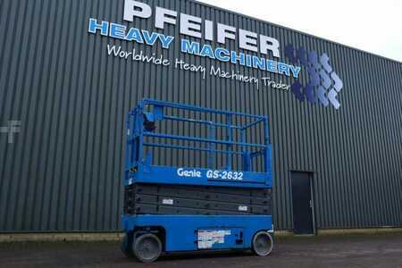 Scissor lift  Genie GS2632 Electric, Working Height 10m, 227kg Capacit (1)