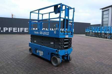 Scissor lift  Genie GS2632 Electric, Working Height 10m, 227kg Capacit (2)