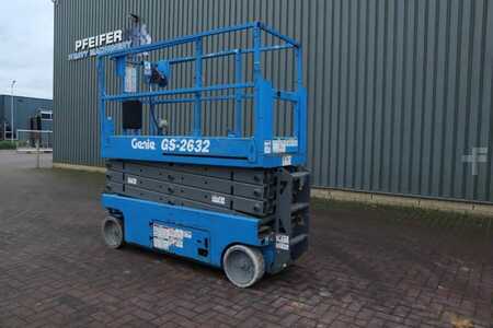 Scissor lift  Genie GS2632 Electric, Working Height 10m, 227kg Capacit (4)