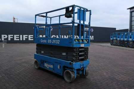 Scissor lift  Genie GS2632 Electric, Working Height 10m, 227kg Capacit (8)